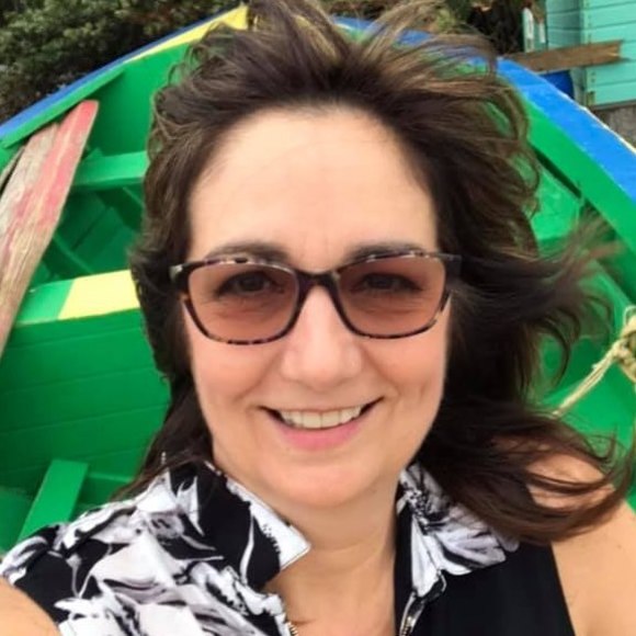 Meet your Posher, Shelley - Picture 3 of 3